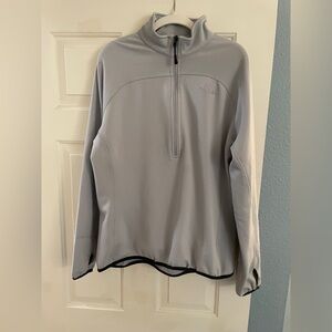The North Face women’s pullover with thumbholes size XL like new